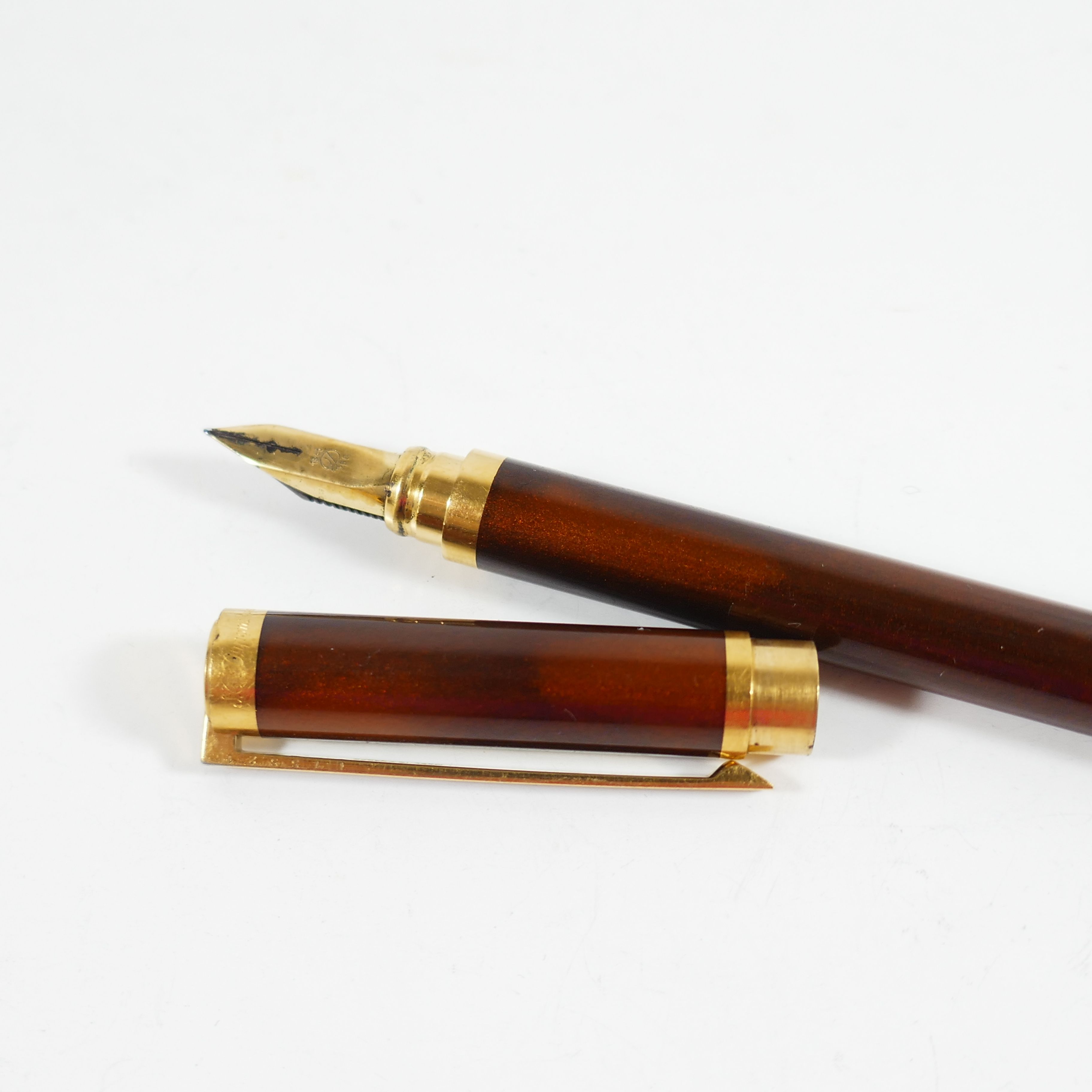 Stylo Plume Dupont Ancien Laque De Chine Sur Argent, Plume Or 18k, Ambre